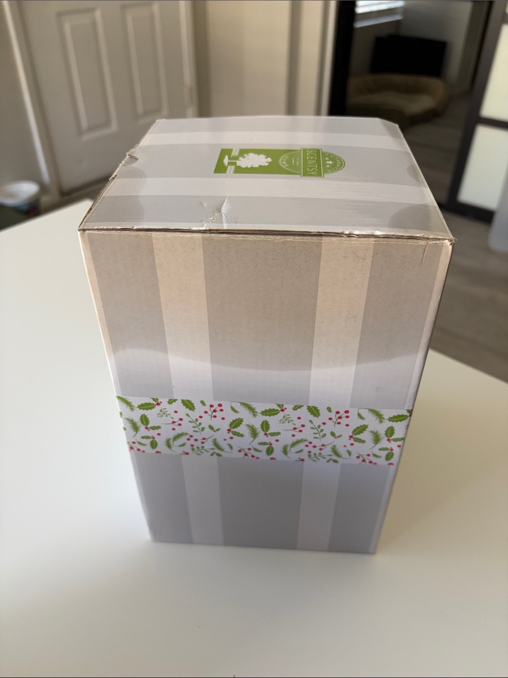 Scentsy ‘Let It Snow’ White Ceramic Snowman Christmas Mason Jar Warmer w/ Box - Picture 12 of 13